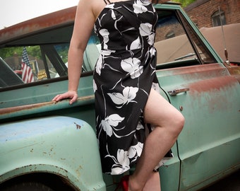 Vintage Hawaiian black and white floral dress