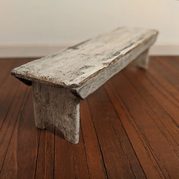 1:12th scale 5" Dollhouse Miniature Primitive Bench