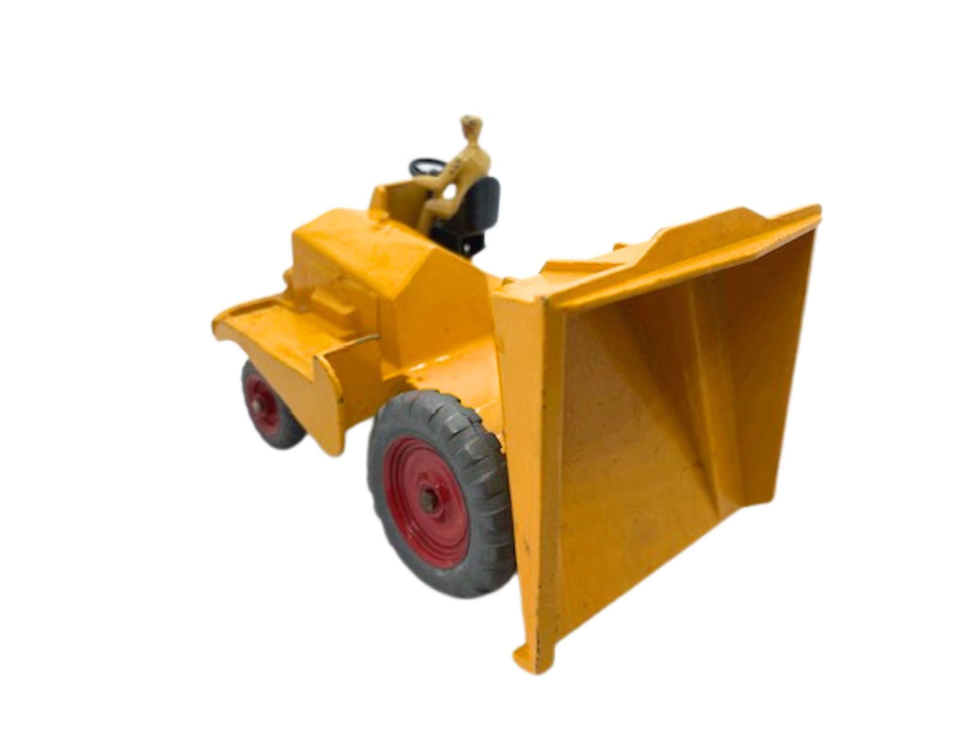 1940年代のヴィンテージDinky 562ダンプトラック。コレクターズ