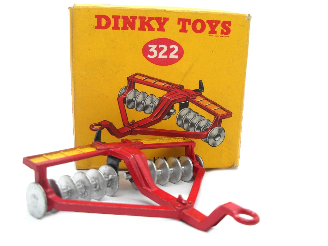 DINKY TOYS 322 DISC HARROW IDEAL 4 MASSEY HARRIS TRACTOR SCROLL DOWN FOR PHOTOS