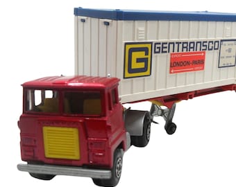 1970s Vintage Matchbox Superkings K17-2 Scammell Crusader Articulated Container Truck. Made in England