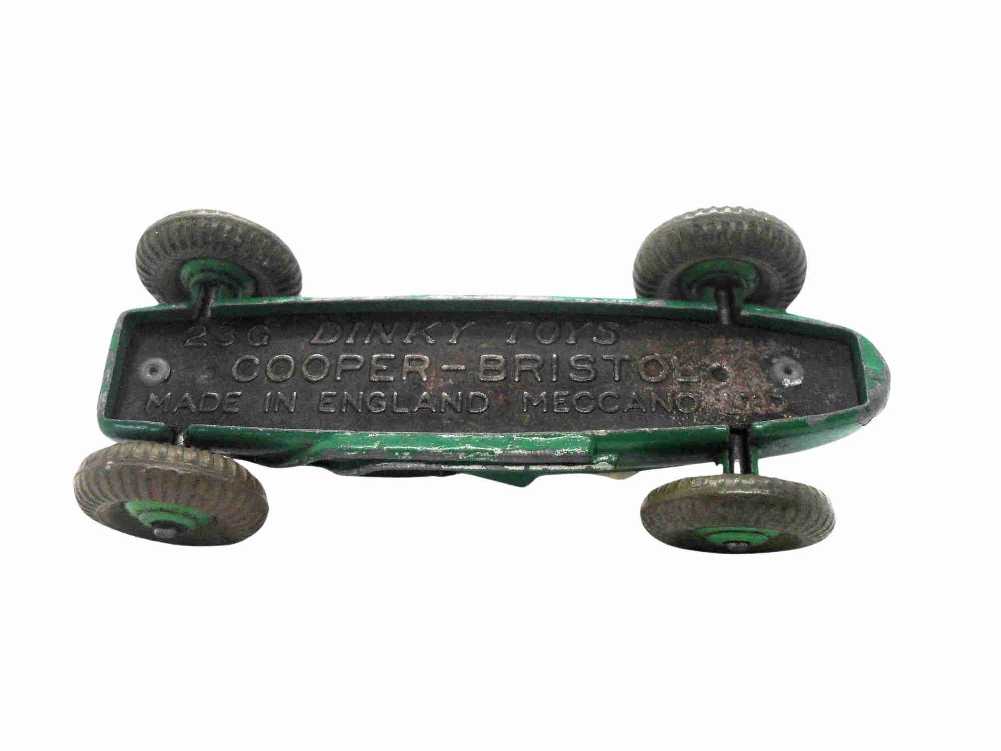 1950年代のビンテージディンキー23gクーパーブリストルレーシングカー