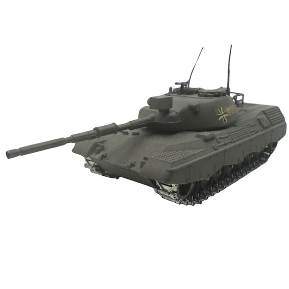 1970s Vintage Solido 243 KPZ Leopard German Army Tank. Scale 1:50