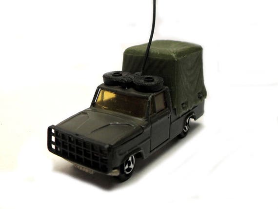 toy safari truck
