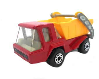 1970s Vintage Matchbox Superfast 37c Skip Truck Toy Collectible. Made in England