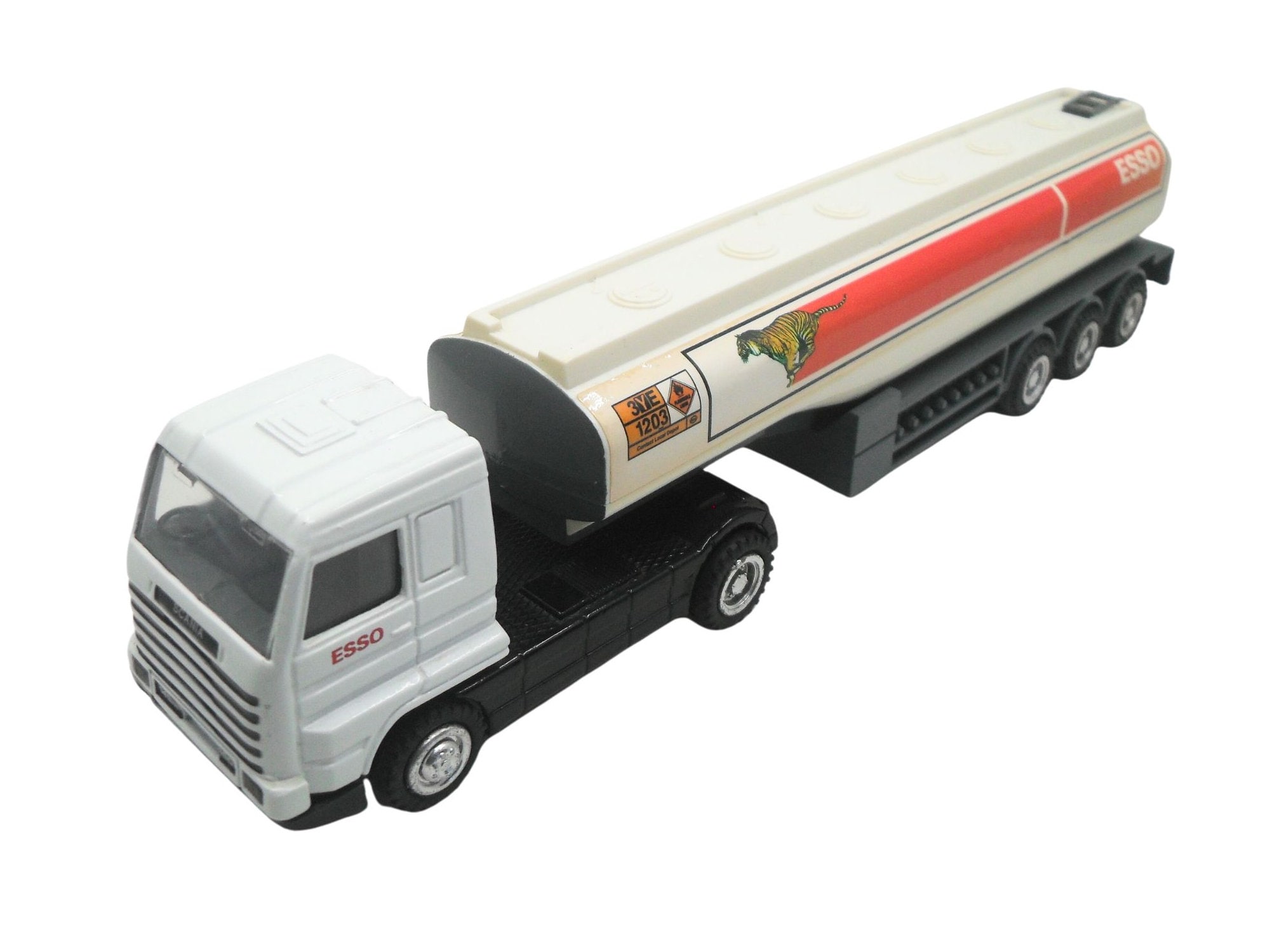 大流行中！ Vintage 1980s Esso Toy Collection. Esso - Tanker Road Scania ミニカー