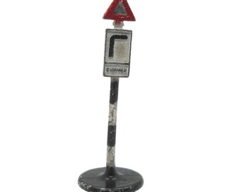 1930s Vintage Dinky 47n Right Hand Corner Caution Traffic Sign. Toy Collectible. Made in England