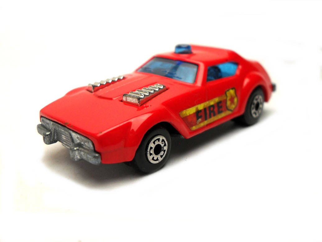 MATCHBOX 1970 Superfast ★ FIRE CHIEF CAR 1970s Vintage Matchbox Superfast 64c Fire Chief Car Toy