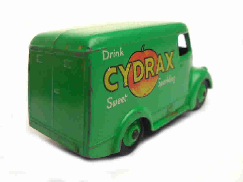A rare Dinky Toys Trade Pack for 6 Trojan Van 31A 'ESSO'. Containing 5