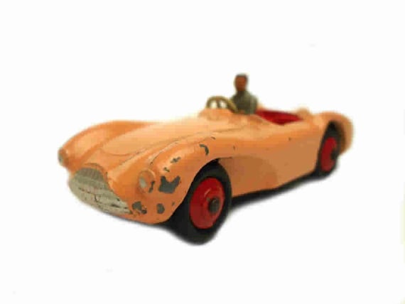 Dinky toys hotsell aston martin
