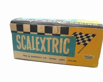 1960s Scalextric No: E4 Ferrari 250 GT Original Box Only . Includes Maintenance and Lighting Instructions. Made in England