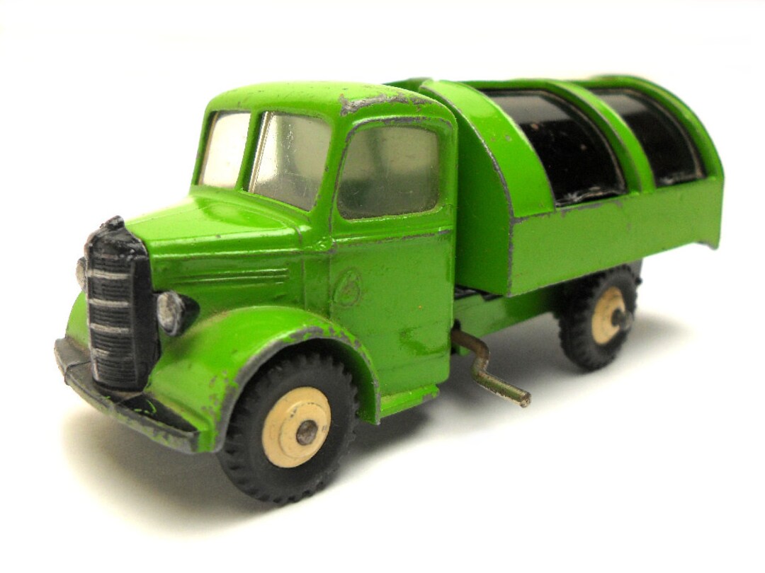 モーターハイウェイシリーズ フォード フェアレーン 日本製 ブリキ