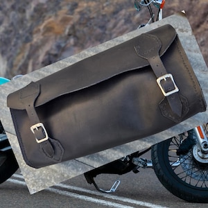 Bolsa de cuero hecha a mano: Bolsa de herramientas negra para motocicleta