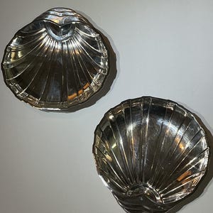 Pair (2) Seashell Silverplate Trinket Dishes, by F.B Rogers Silver Co., No. 1039