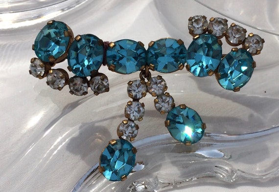 Vintage Bow Brooch with blue and clear crystals - image 4