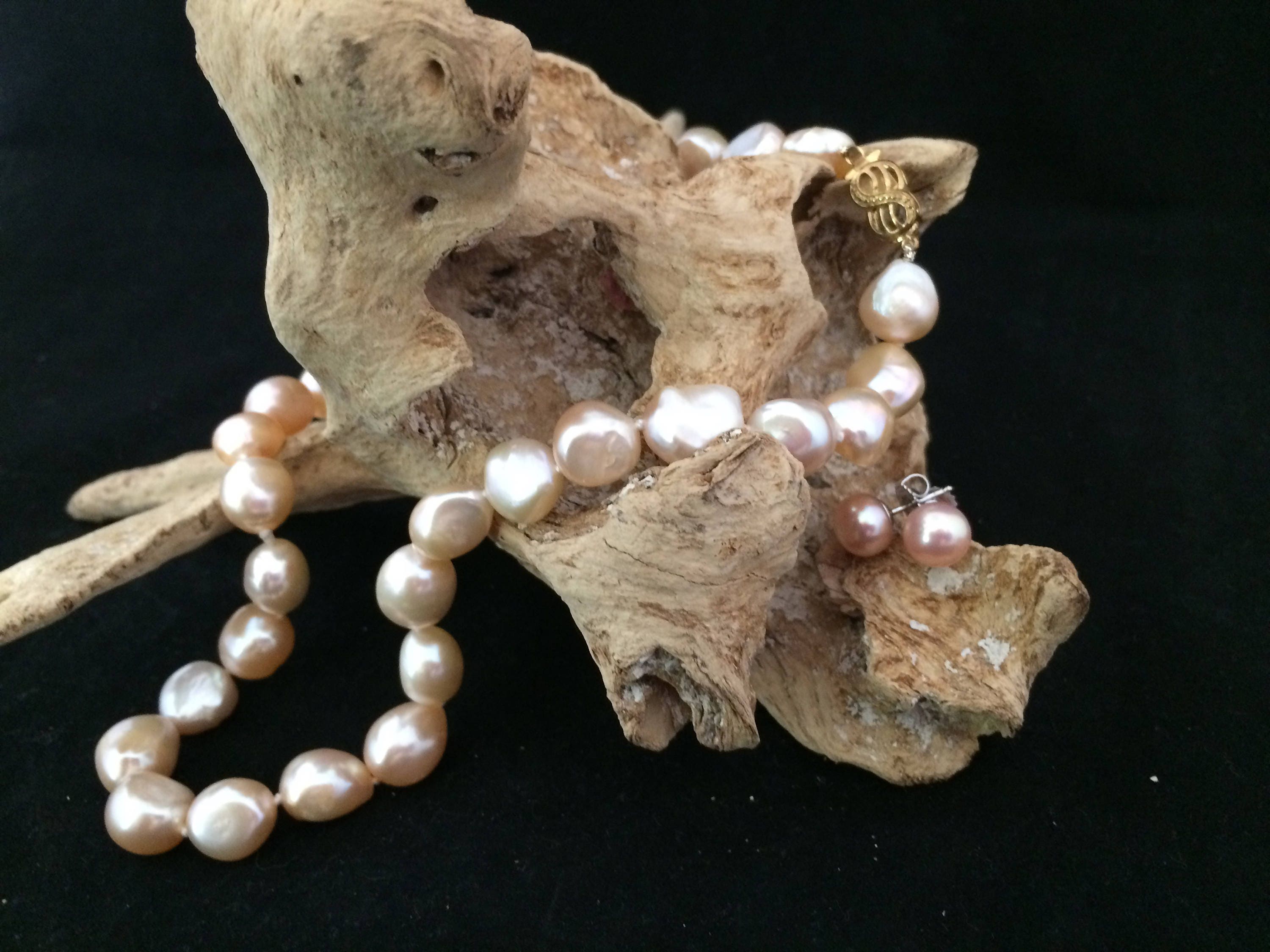 The Pearl Source Freshwater Cultured Necklace Set