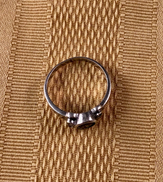Sapphire Ring in silver band - image 2