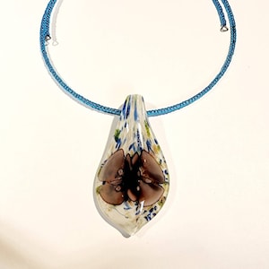 Vintage Blown Glass Pendant on Seed Bead Chain Wrap Necklace 18 Inches