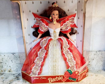 1997 Holiday Barbie Special Edition by Mattel