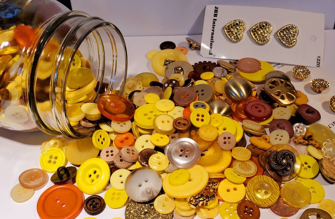 Jar of Buttons Yellow, Brown, Gold, Orange Pint Jar 16 Oz. 2 Cups
