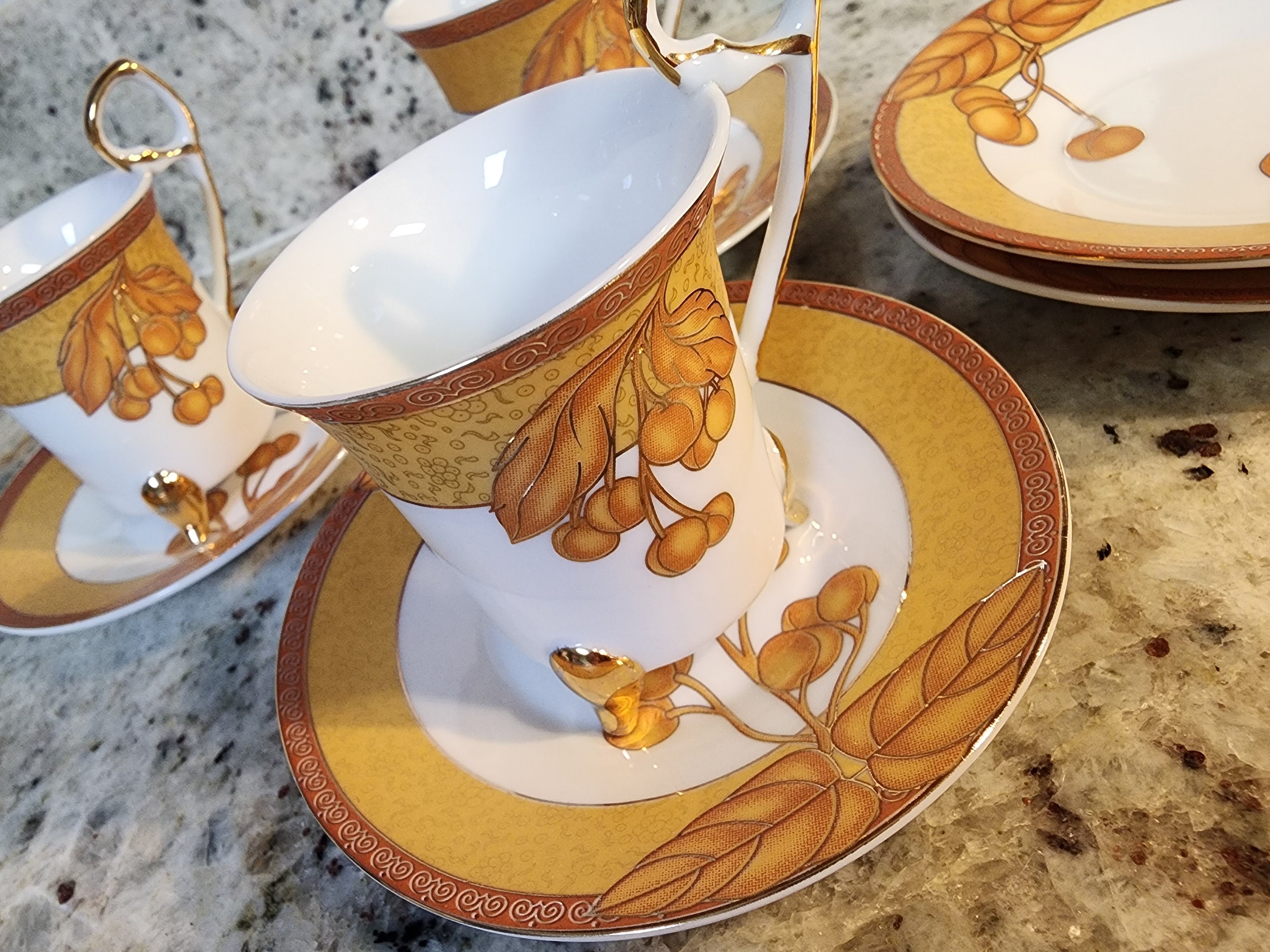 Yamasen Jakarta Fine Porcelain Gold Collection 3 Footed Tea Yamasen Jakarta Fine Porcelain Gold Collection 3 Footed Tea