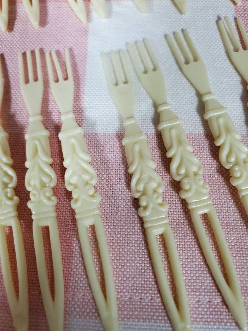 Vintage Plastic Cocktail Picks in Container Lot of 22 Hors Etsy