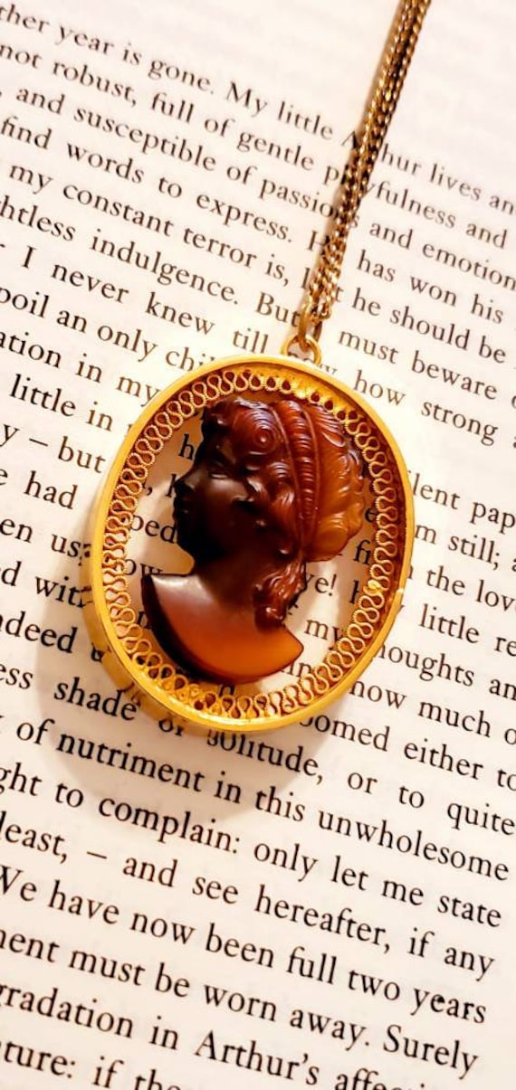 Vintage Amber Glass Cameo Necklace Filigree Settin