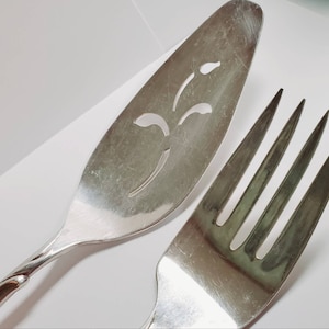 Widelec do serwowania Radiance Pattern i przekłuty serwer do ciasta Old Company Plate 1958 International Silver