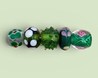 5 Green Combo Bead Lampwork Bracelet Kit, Lampwork Beads (32) Ships USA