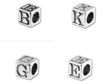 Sterlingzilveren alfabetkralen, letterkralen groot gat, zilveren kubuskralen, babynaam armband kralen, Ships USA