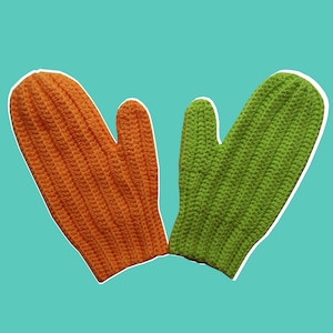 Könnte beinhalten: Ein Paar gehäkelte Topflappen, einer orange und einer grün.