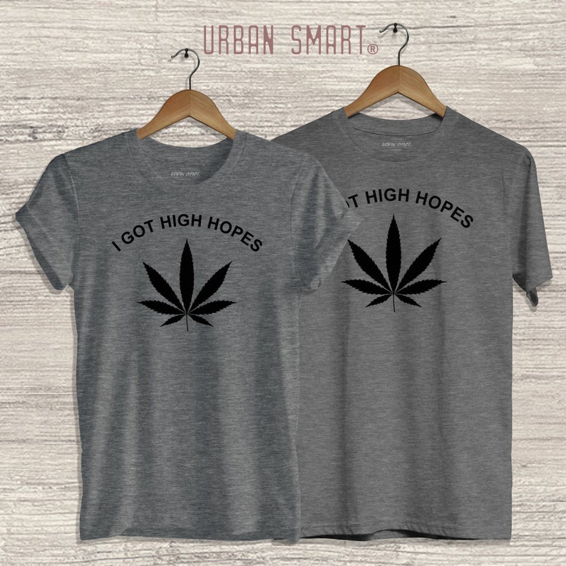 Towelie wanna get high. I can get no. Зеленая футболка стон айленд. Get high cypress hill. I can get high.