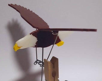 The Bald Eagle peg automaton kit