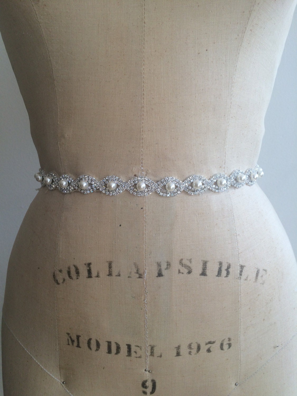 Magnificence Bridal Belt - Etsy display picture 2