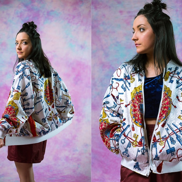 SALE 90's 80s white red blue gold pattern windbreaker, 1990s 1980s vintage athletic, tumblr, soft grunge fashion, vaporwave, urban aesthetic
