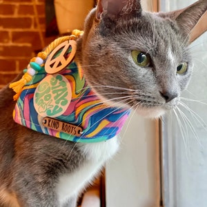 Stay Groovy dog bandana Hippie dog bandanas Groovy cat bandana Bandanas for cats Peace sign dog bandana Psychedelic dog bandanas image 6