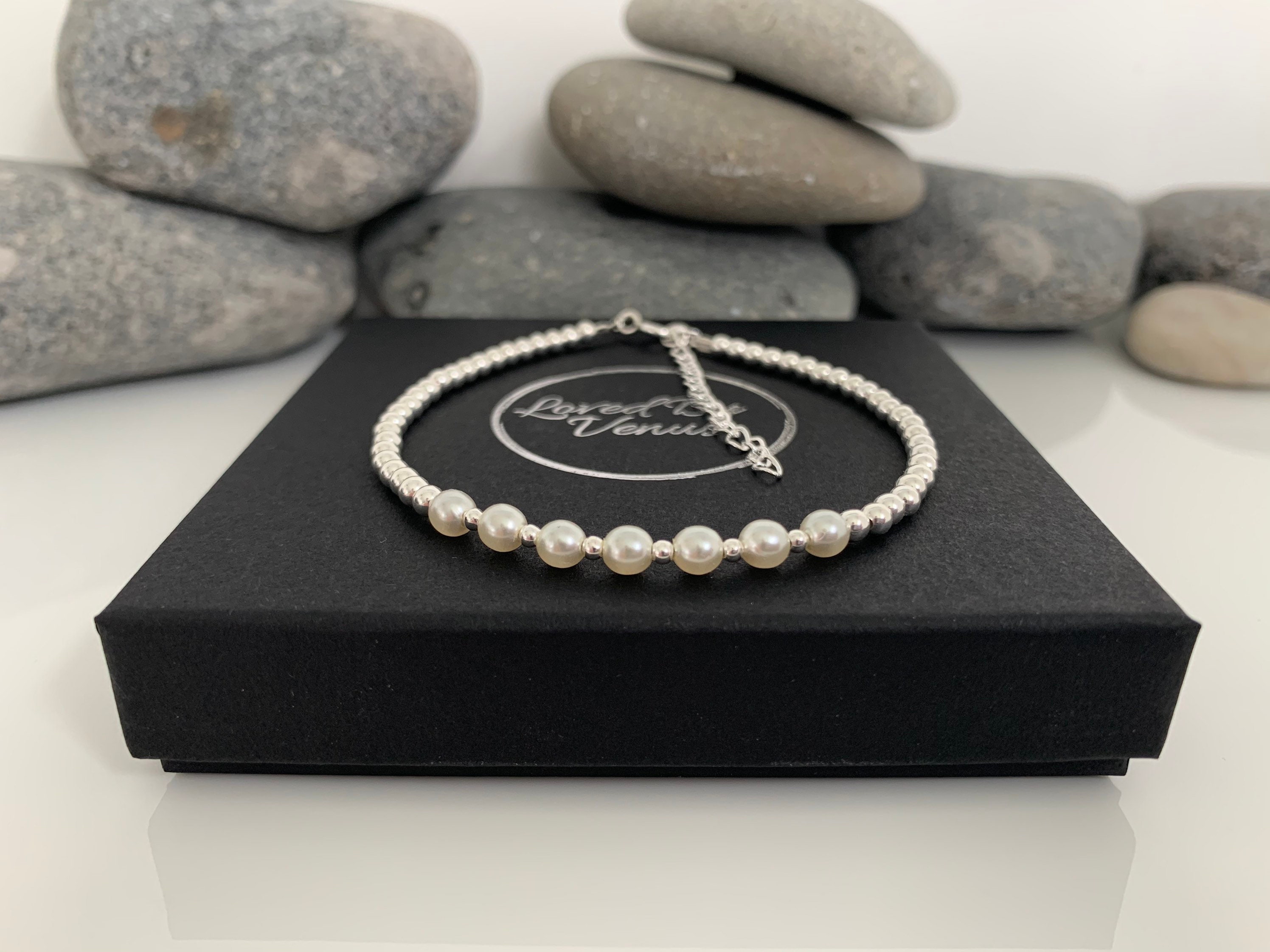 Pulsera de plata para 70 cumpleaños. Regalo para 70 años. Regalo para mujer. Pulsera con piedra de nacimiento de junio. Pulsera de perlas. Pulsera para 70 años.