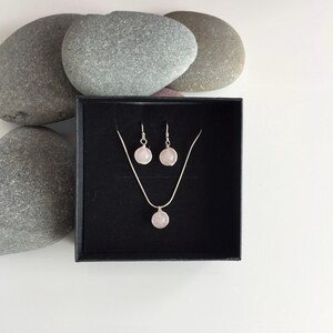 Rose quartz necklace and earring set. Sterling Silver and rose quartz jewellery set. Rose quartz jewellery. Rose quartz necklace. image 4