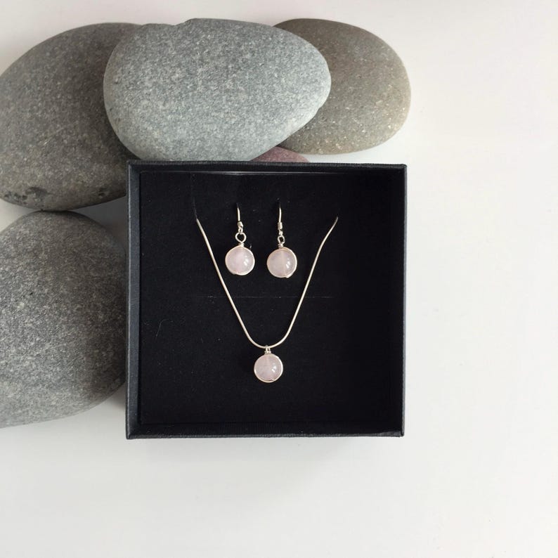 Rose quartz necklace and earring set. Sterling Silver and rose quartz jewellery set. Rose quartz jewellery. Rose quartz necklace. image 4