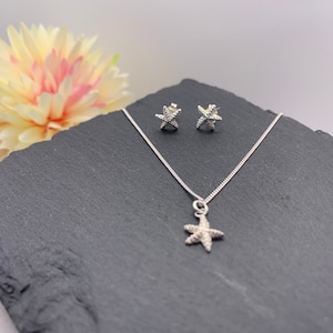 Silver starfish jewellery. Starfish earrings. Starfish necklace set. Summer necklace. Seaside jewellery. Sterling silver starfish jewellery