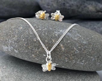 Sterling silver bumblebee jewellery. Silver bee earrings and necklace. Bumblebee jewelery. Bee necklace. Bee earrings