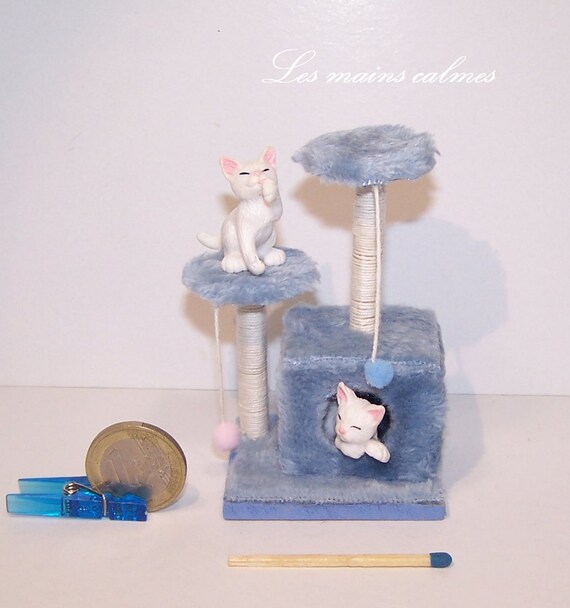 blue cat tree