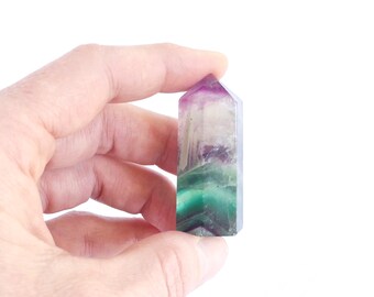 Fluorit Punkt, drittes Auge Chakra Stein, spirituelle Geschenke für sie, Boho Kristall Dekor, heilender Kristall Punkt, Zen Geschenke unter 25, Energie Stein