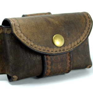 Handgefertigte Gürteltasche aus braunem Leder für Feuerstarter und Erste Hilfe! /Handgefertigt von PegCity Leather