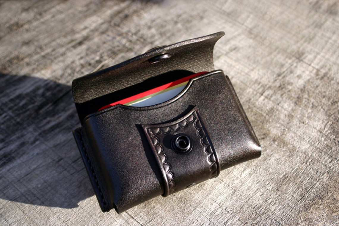 Black Leather Belt Pouch / Altoids Tin Pouch Bushcraft / Etsy Canada