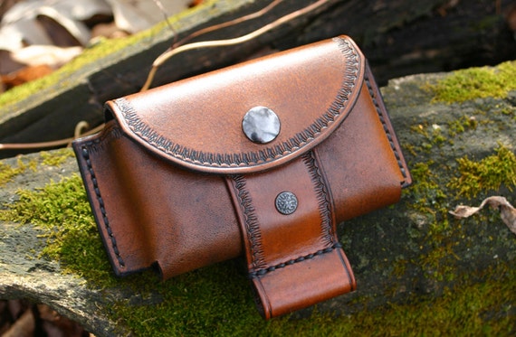 Leather belt bag, belt pouch, hip pouch, travellers pouch, bushcraft pouch,  gift for him
