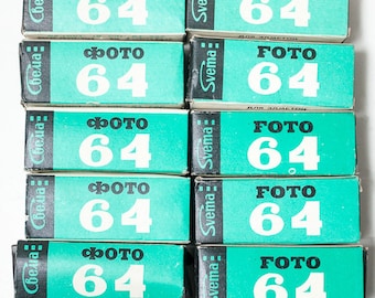 5 rolek czarno-białego filmu średnioformatowego w formacie 120 Svema Foto64 (FN64). Radziecki film negatywowy, przeterminowany.