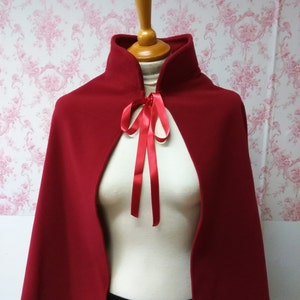 Red capelet shrug with collar / capelet wool blend  / cloak  / medieval cape / victorian dickens cape / larp cape /  mantel / victorian cape