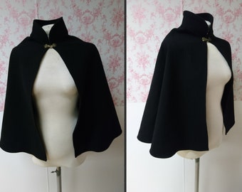 Cape capelet shrug with collar / capelet wool / cloak woolen / woolen cape / woolen medieval cape / victorian dickens cape  larp / steampunk