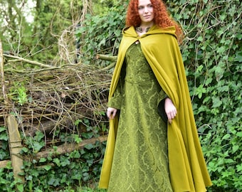 Cashmere green hooded cape wool / hooded cloak  wool / outlander / fantasy cape / woolen medieval cape / victorian cape / larp cape mantel